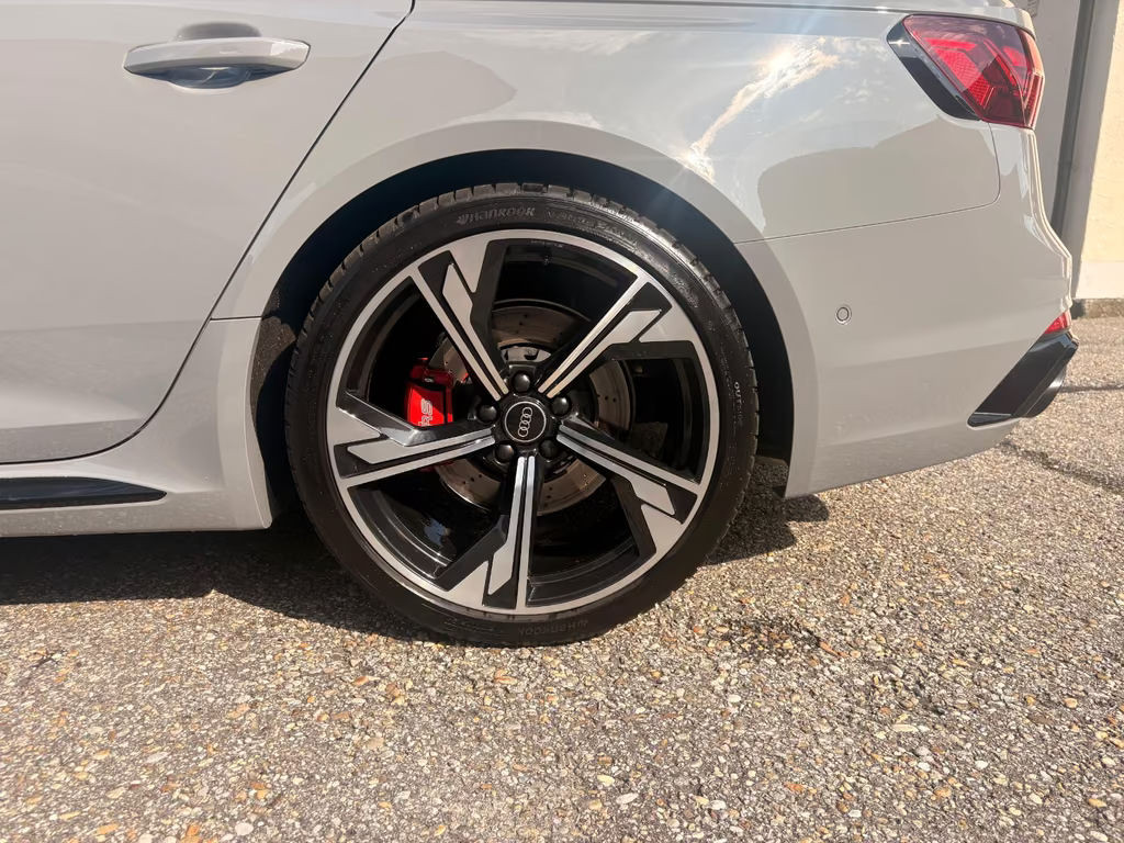 Audi RS4
