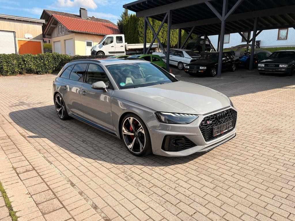 Audi RS4