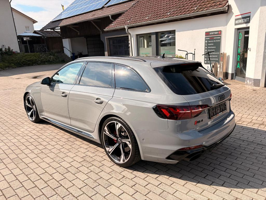 Audi RS4