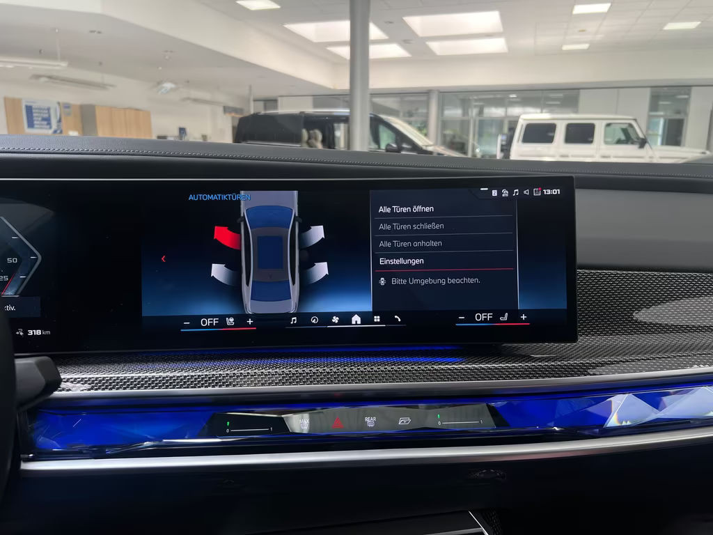 BMW i7