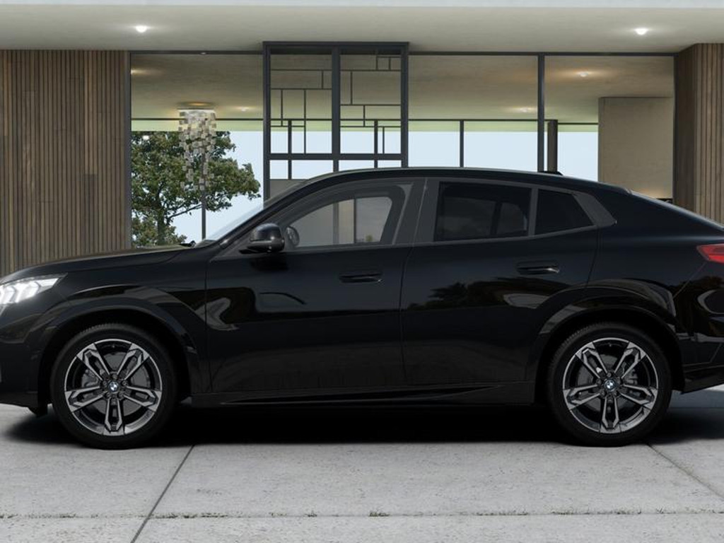 BMW iX2