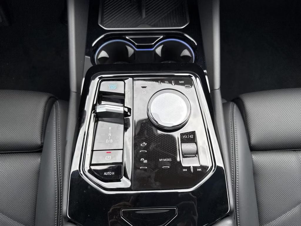 BMW i5