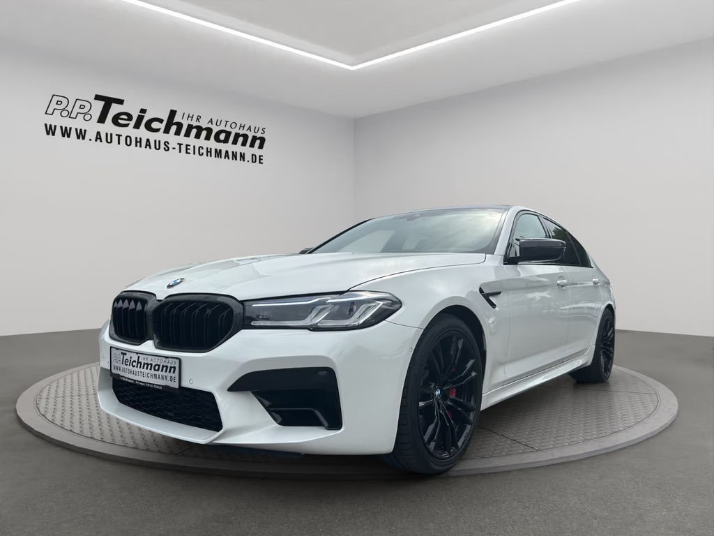 BMW M5 Sedan