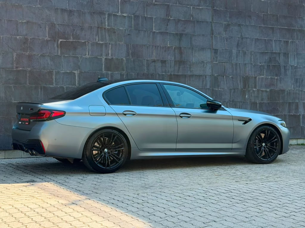 BMW M5