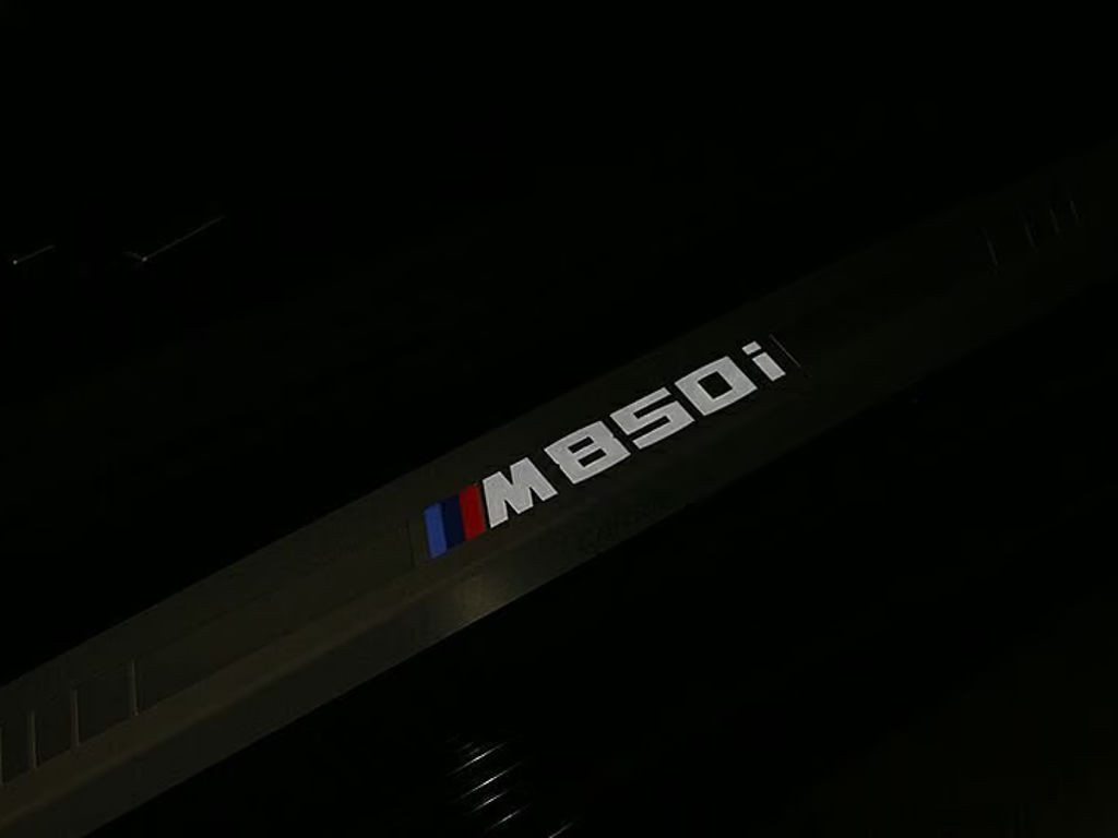 BMW M850