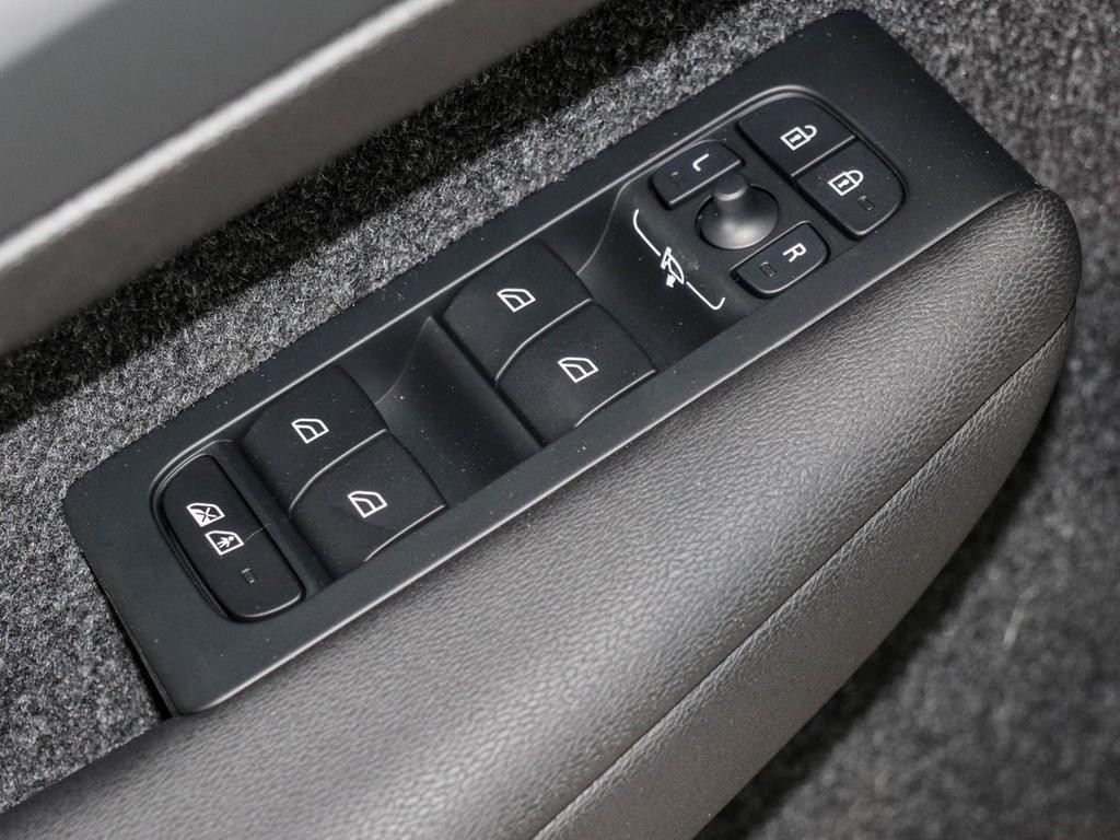 Volvo EX40