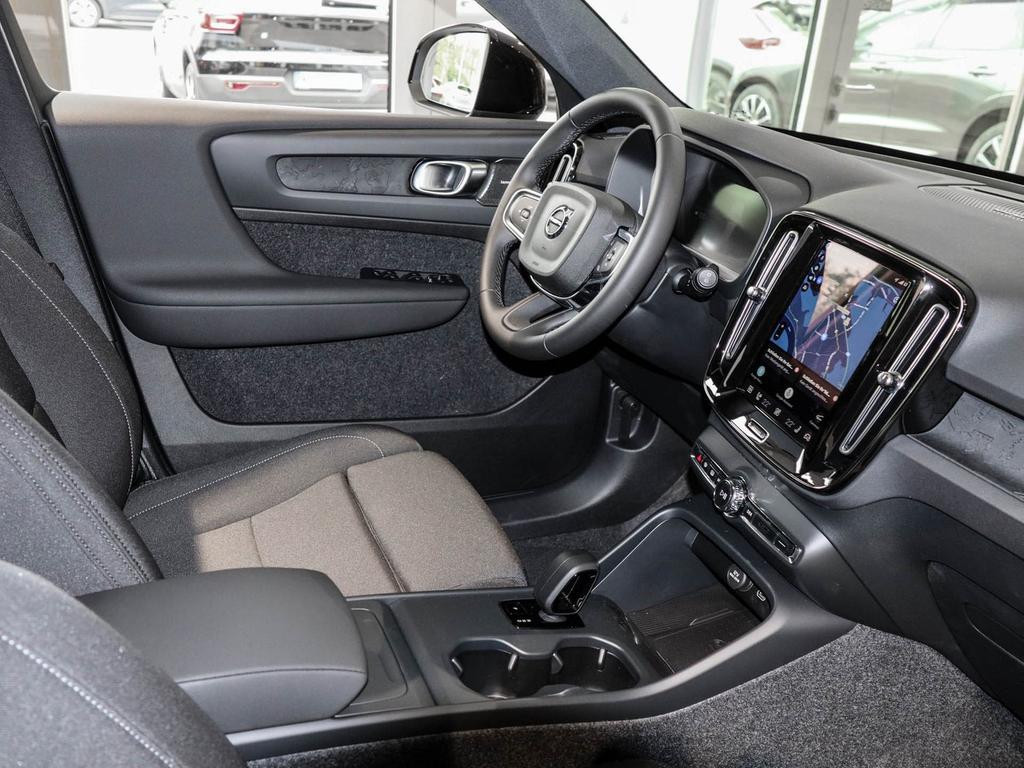 Volvo EX40