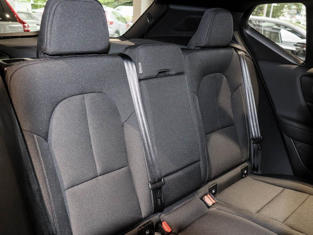 Volvo EX40