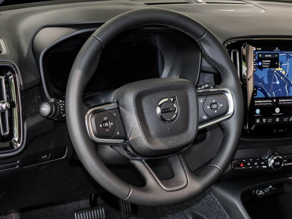 Volvo EX40