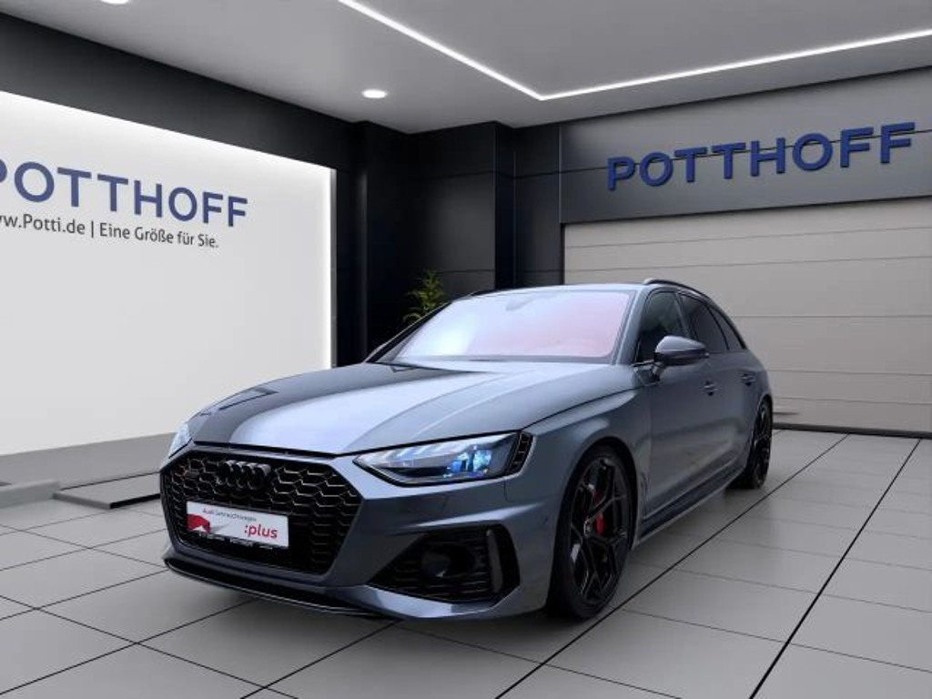 Audi RS4