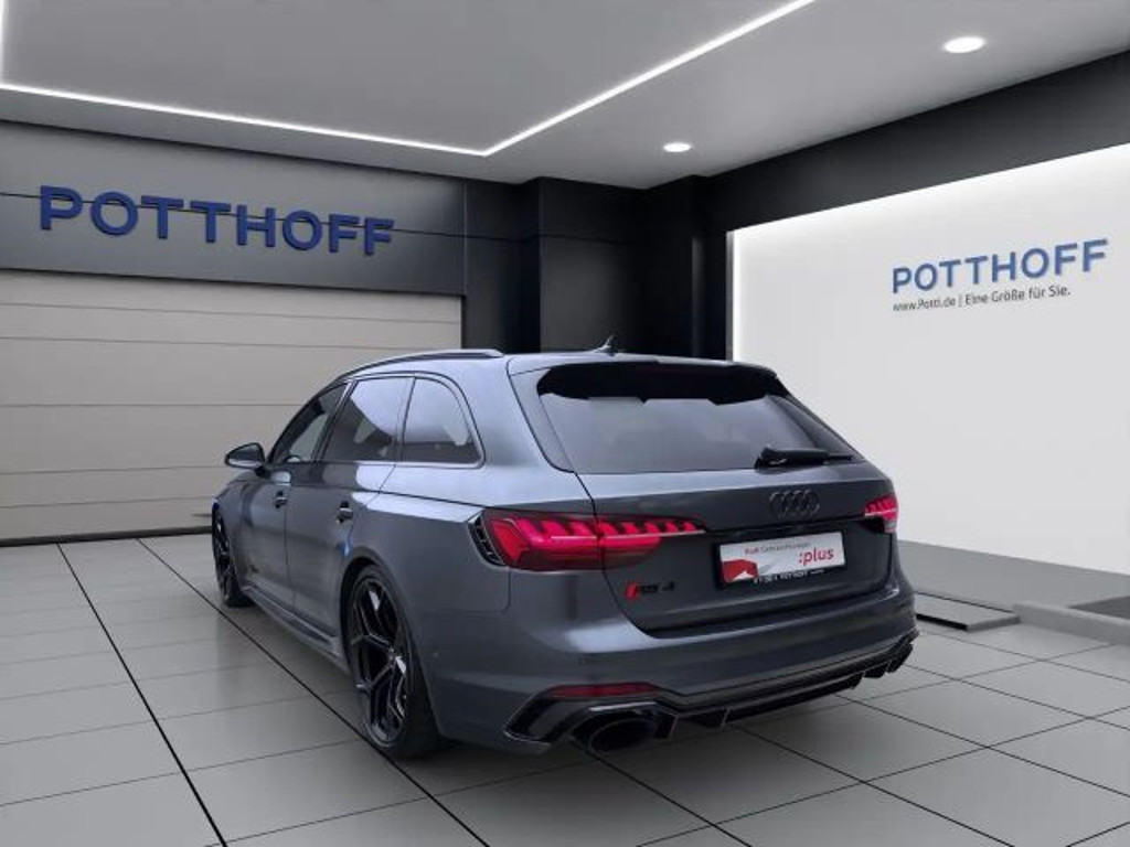 Audi RS4