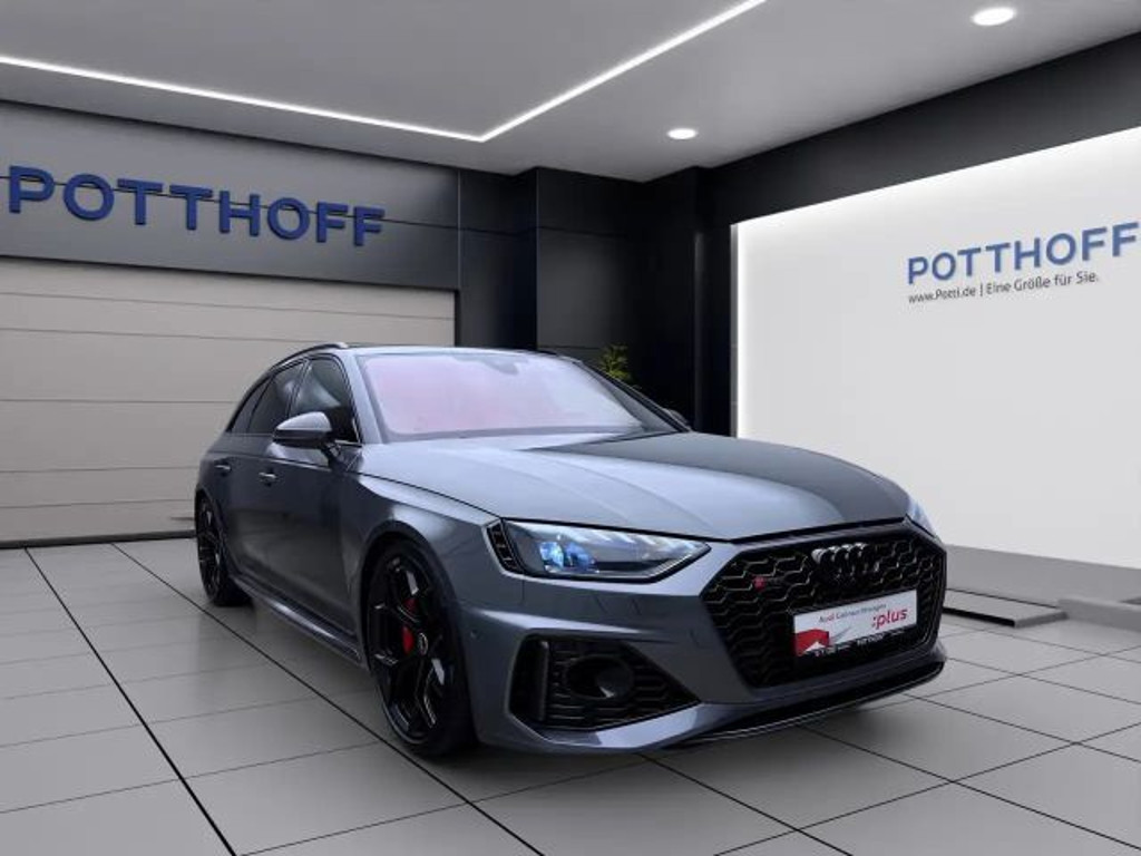 Audi RS4