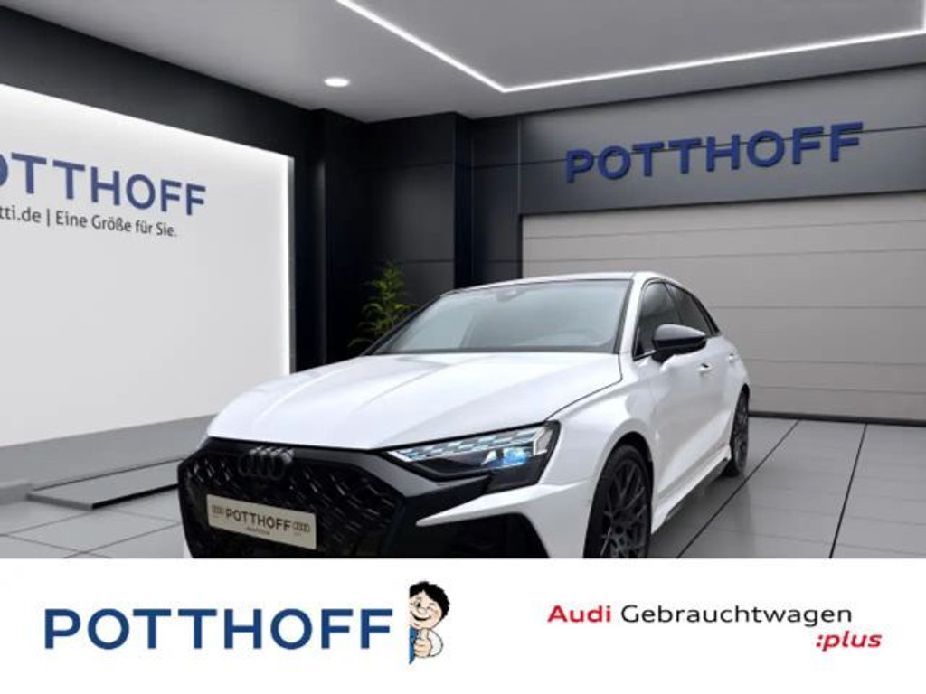 Audi RS3 Sedan Quattro