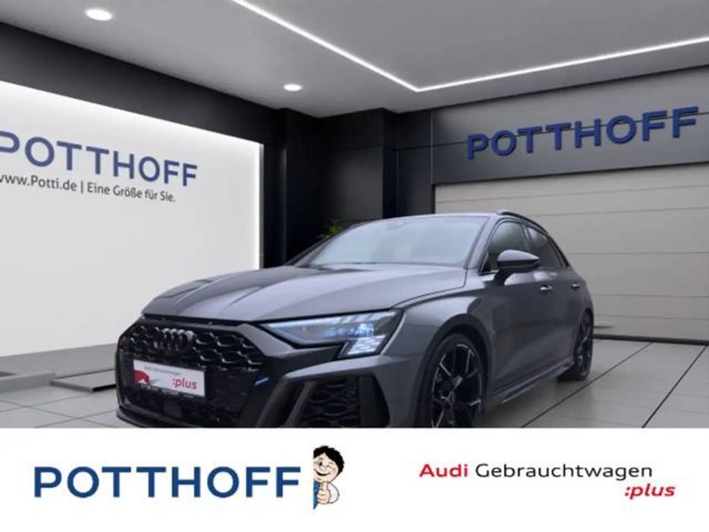 Audi RS3 Sedan Quattro