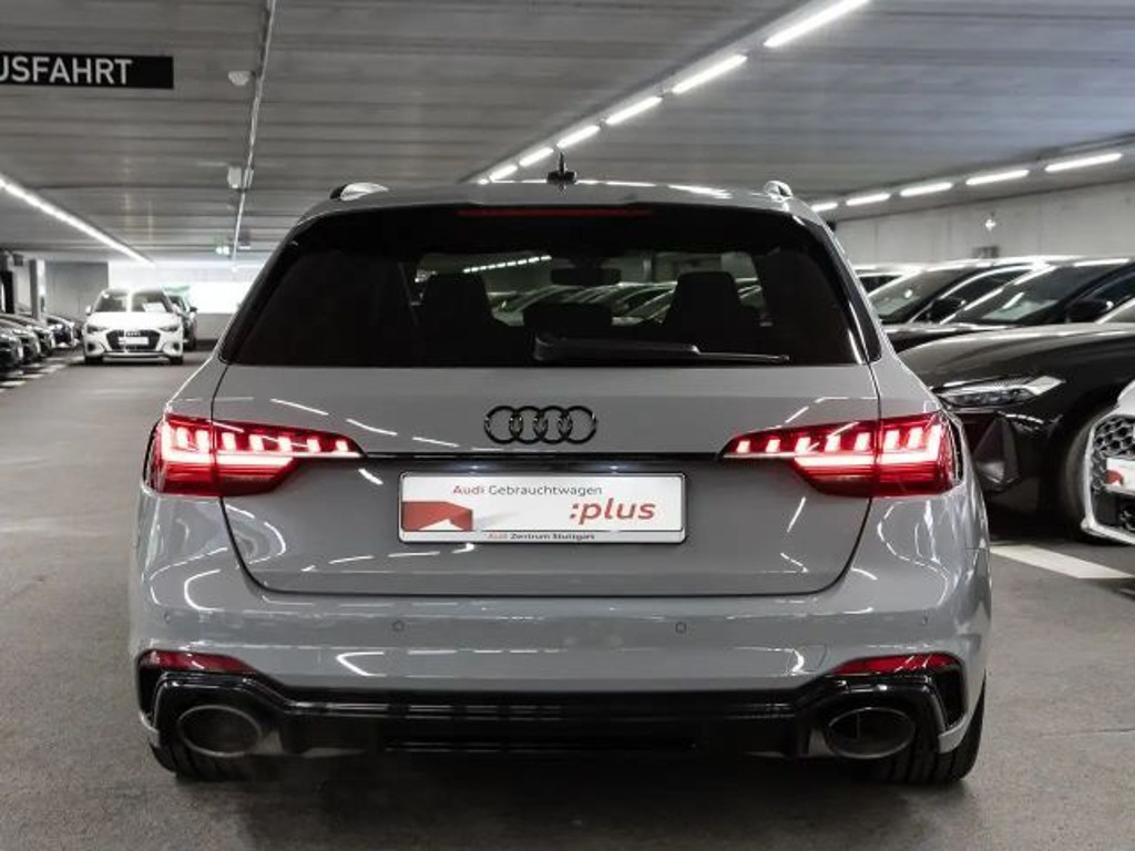 Audi RS4