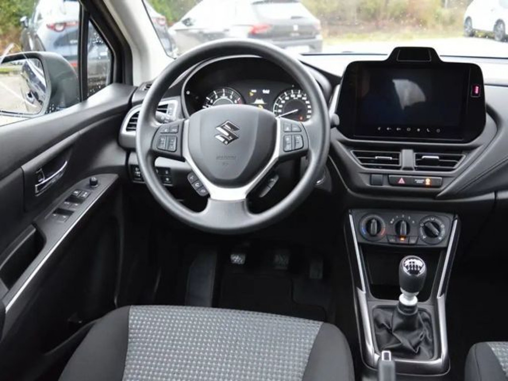 Suzuki S-Cross