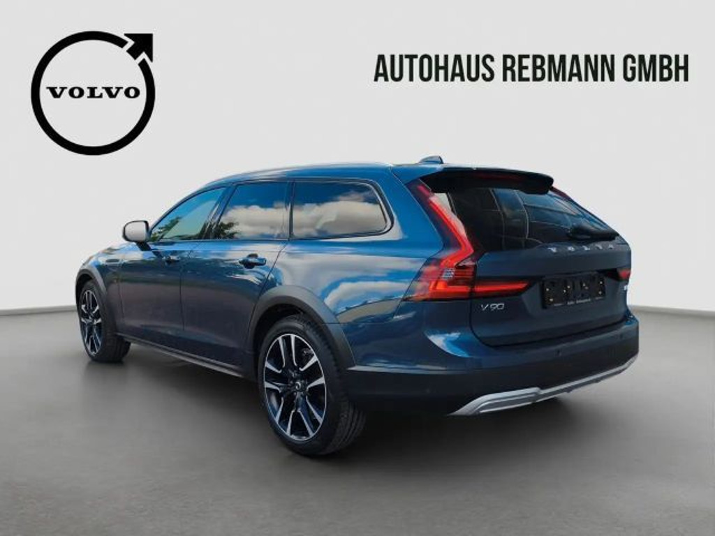 Volvo V90 Cross Country