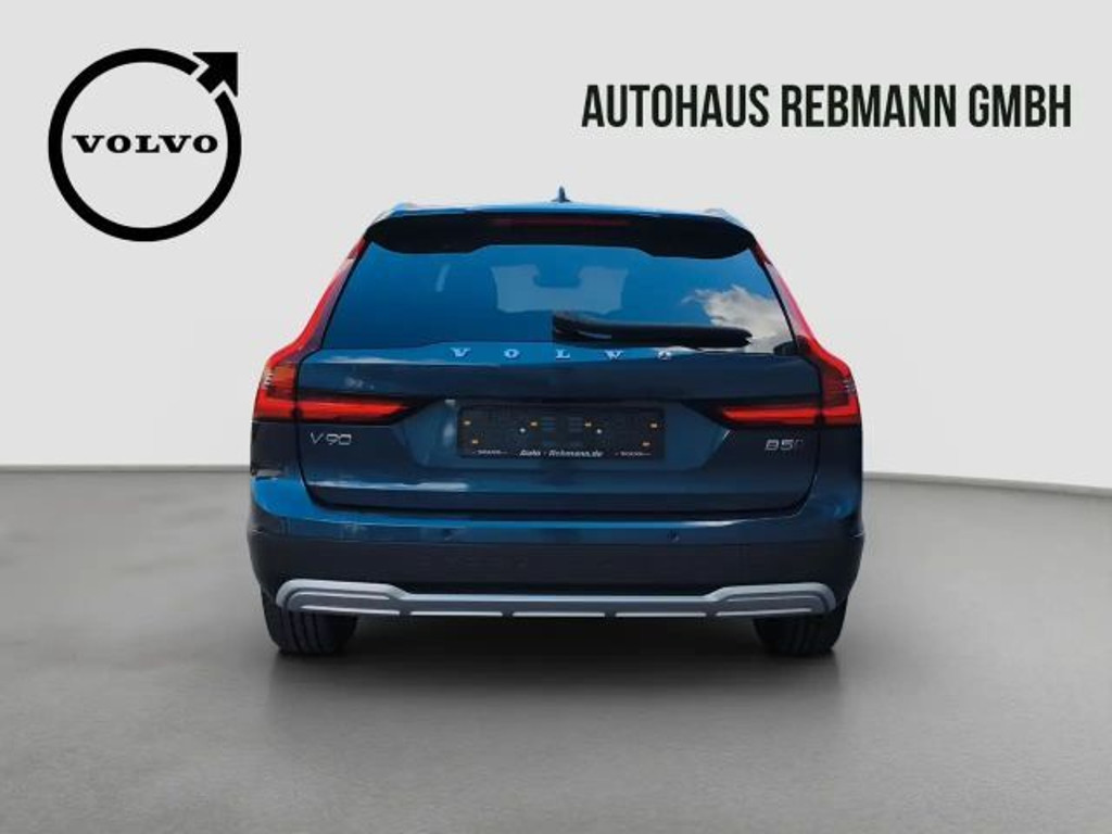 Volvo V90 Cross Country