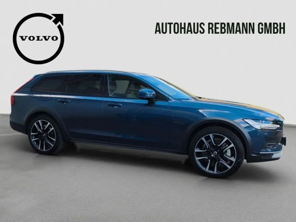 Volvo V90 Cross Country