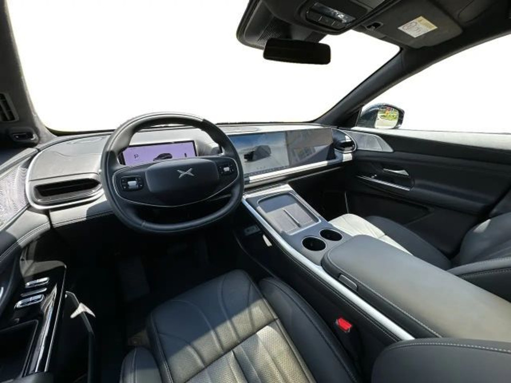Xpeng G9