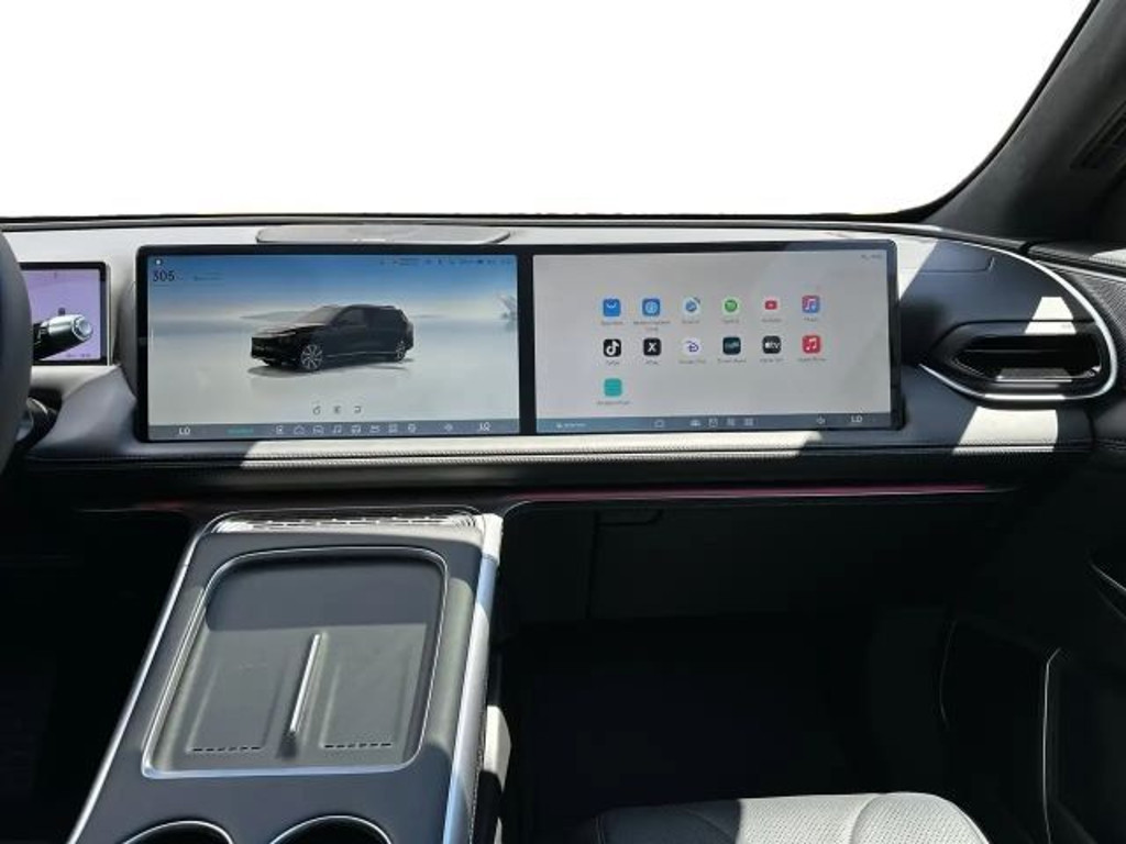 Xpeng G9