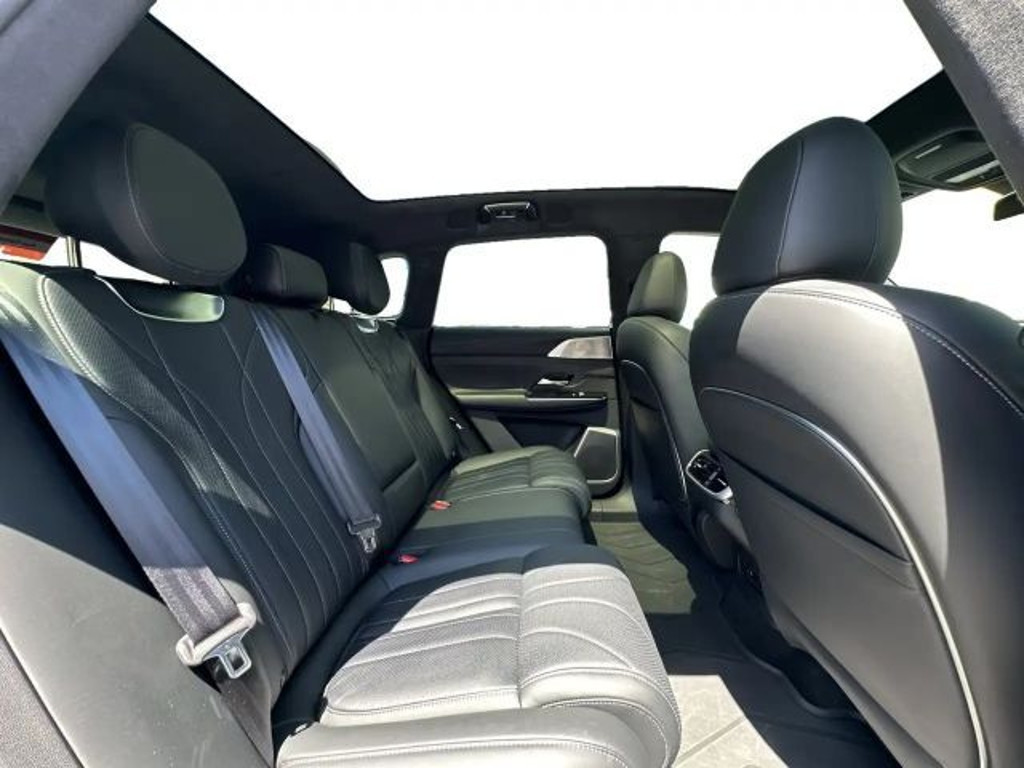 Xpeng G9