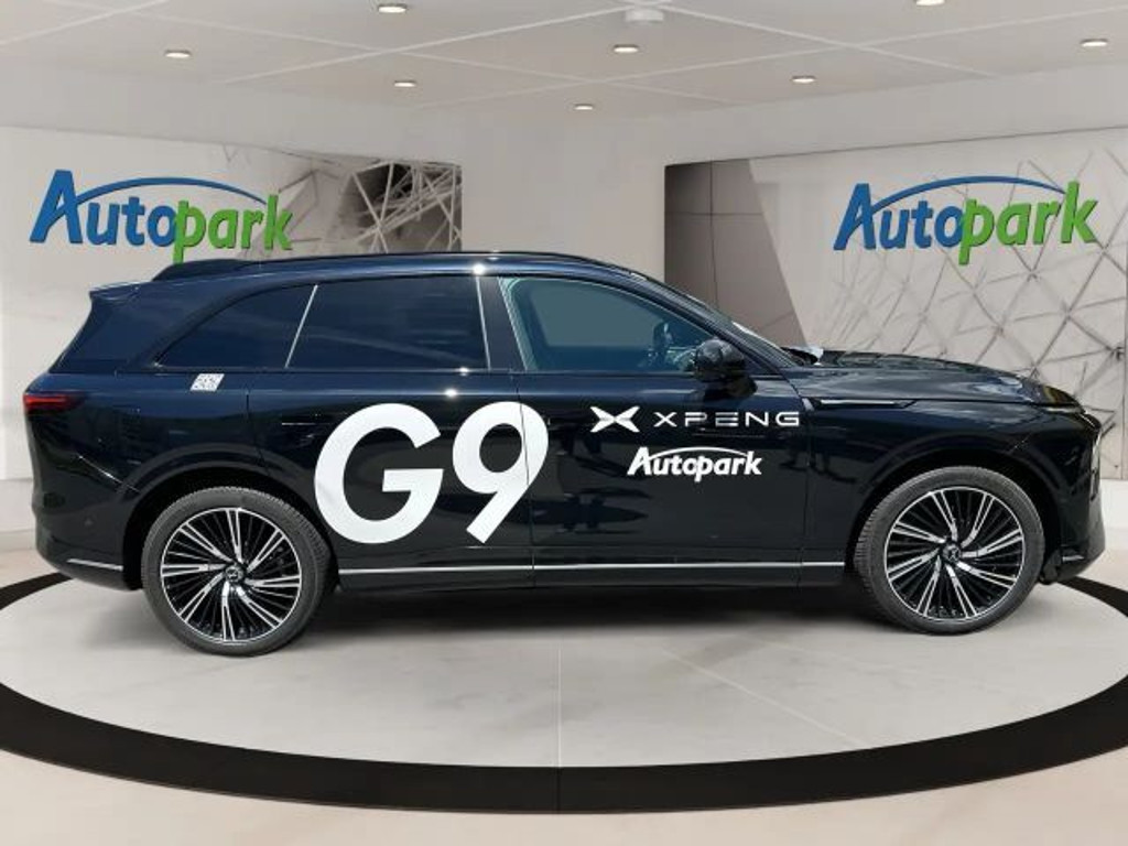 Xpeng G9