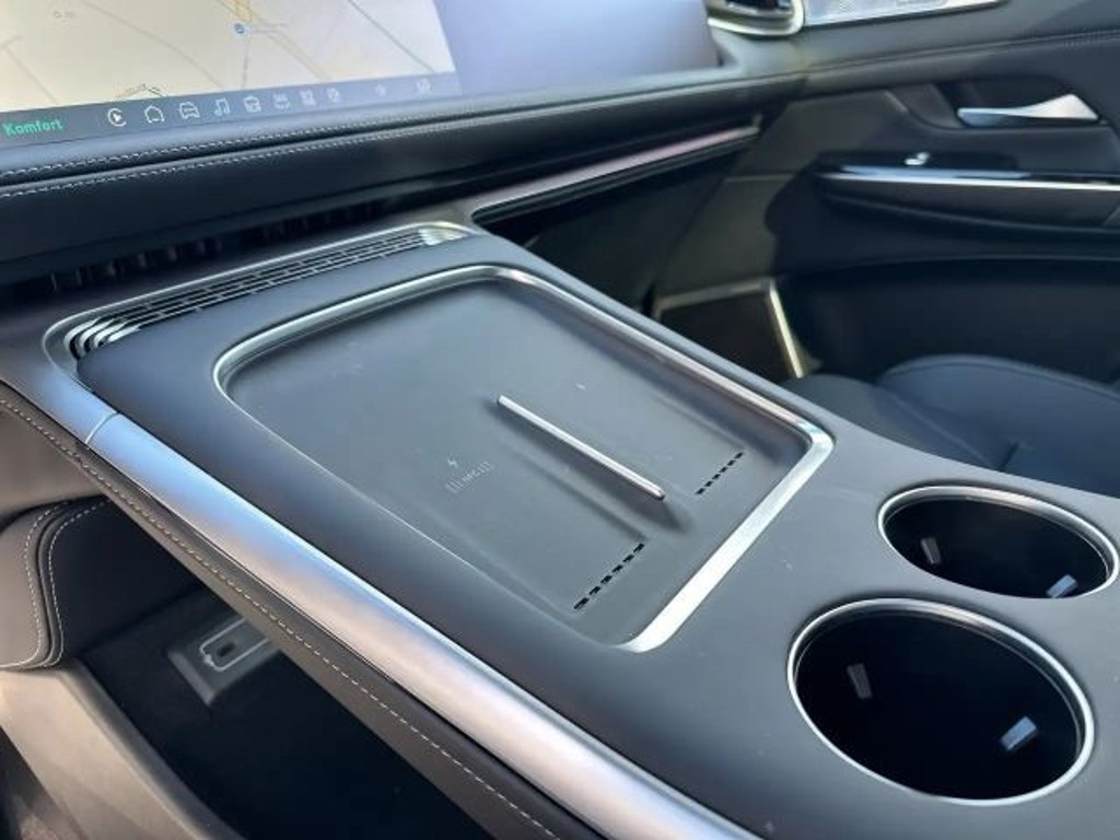 Xpeng G9