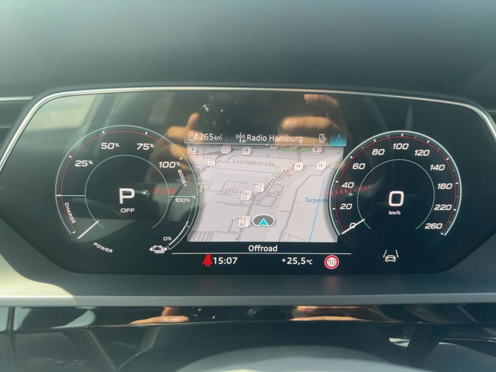 Audi Q8 e-tron