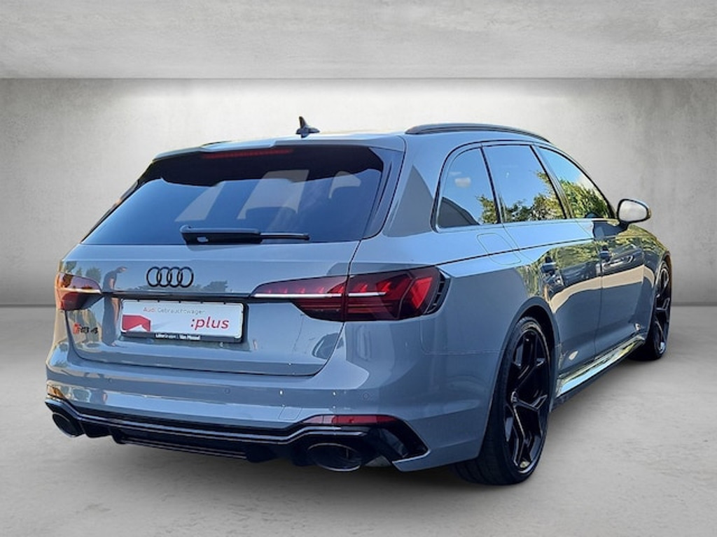 Audi RS4