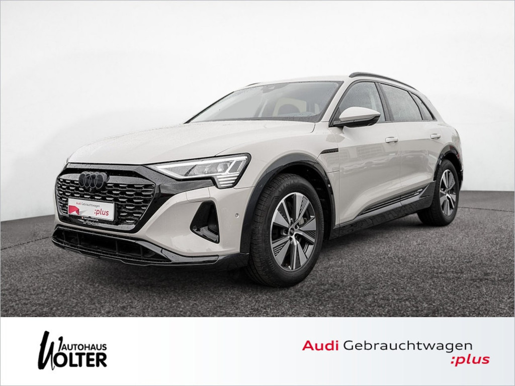 Audi Q8 e-tron Quattro 50