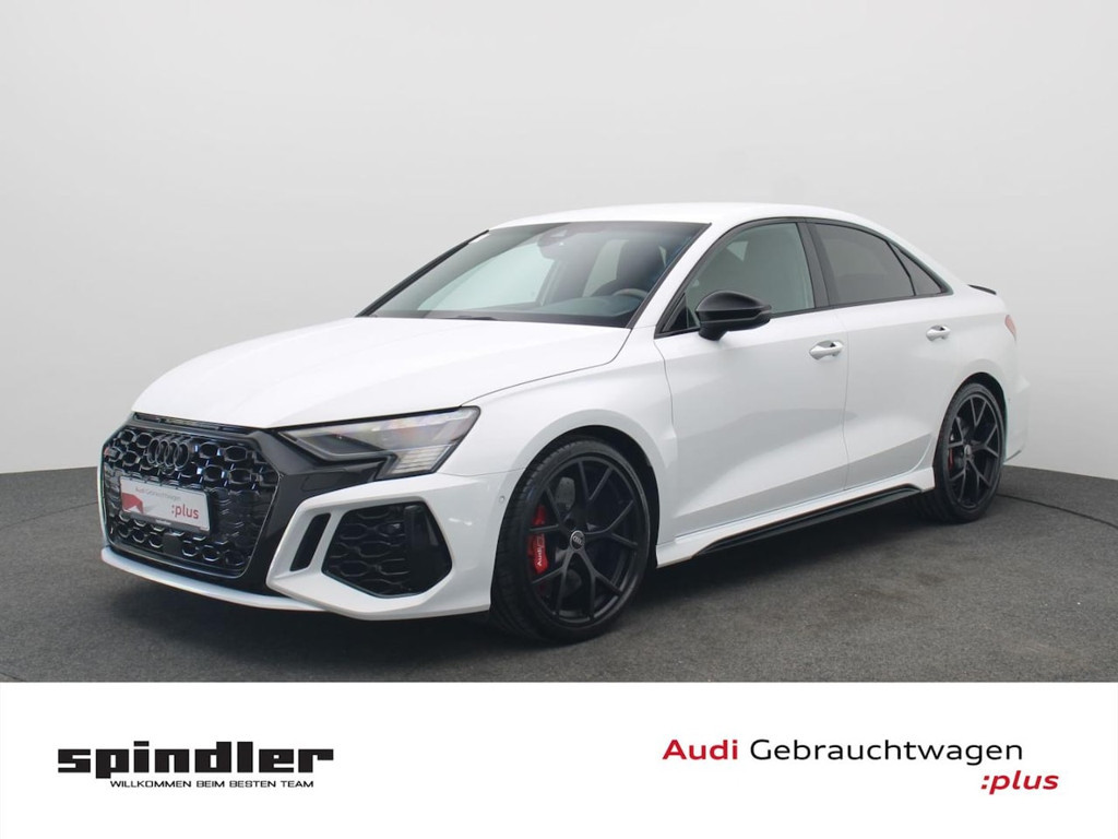 Audi RS3 Sedan Quattro S-Tronic