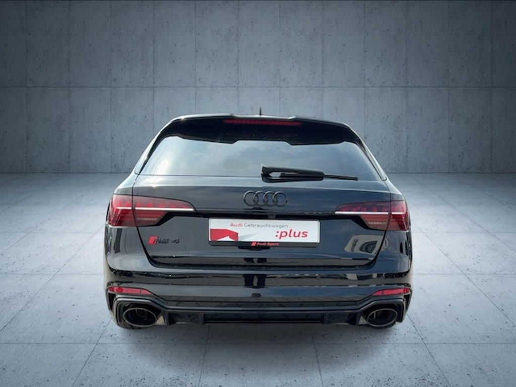 Audi RS4
