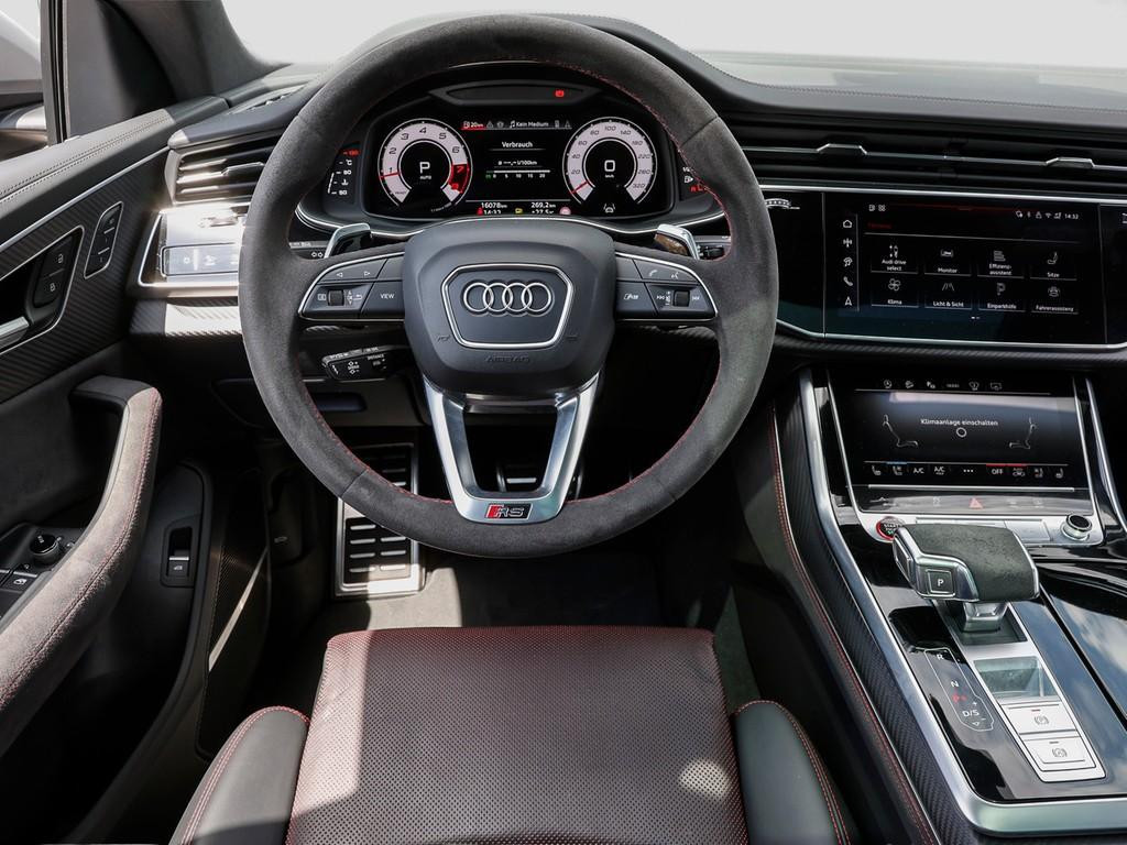Audi RS Q8