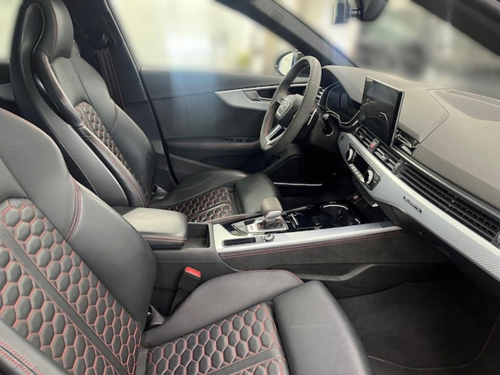 Audi RS4