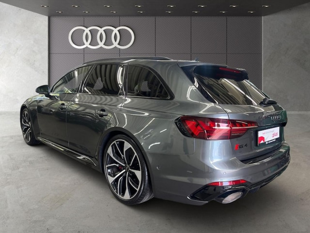 Audi RS4