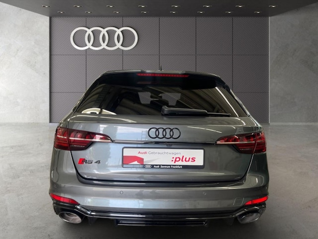 Audi RS4