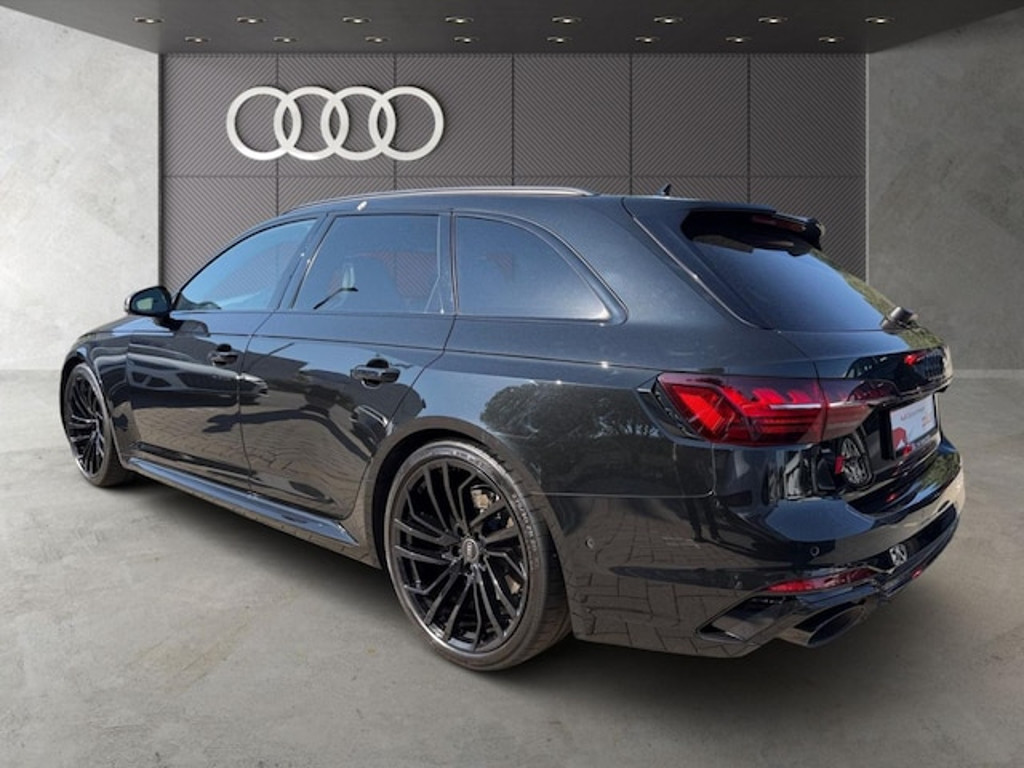 Audi RS4