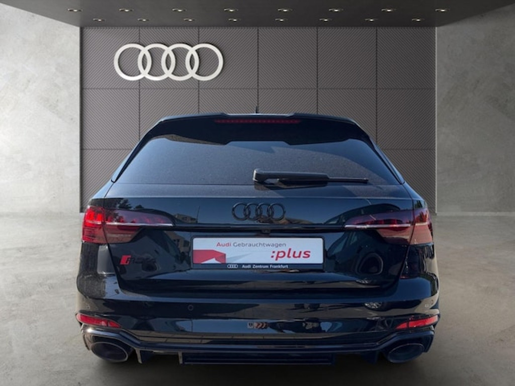 Audi RS4