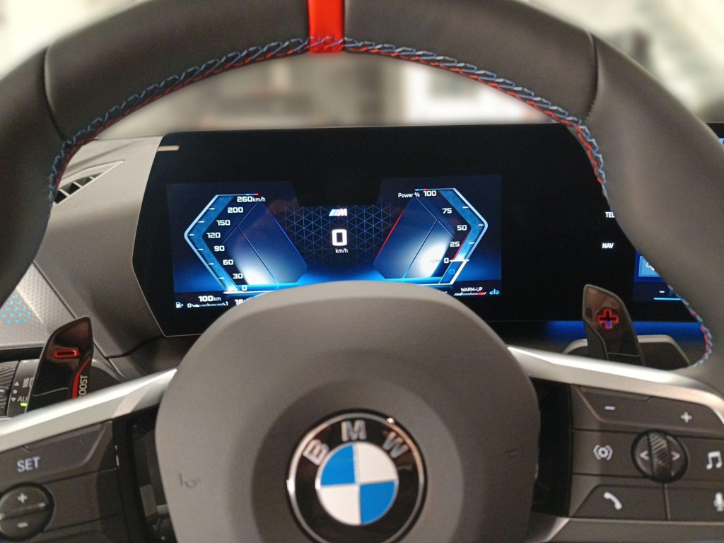 BMW M235