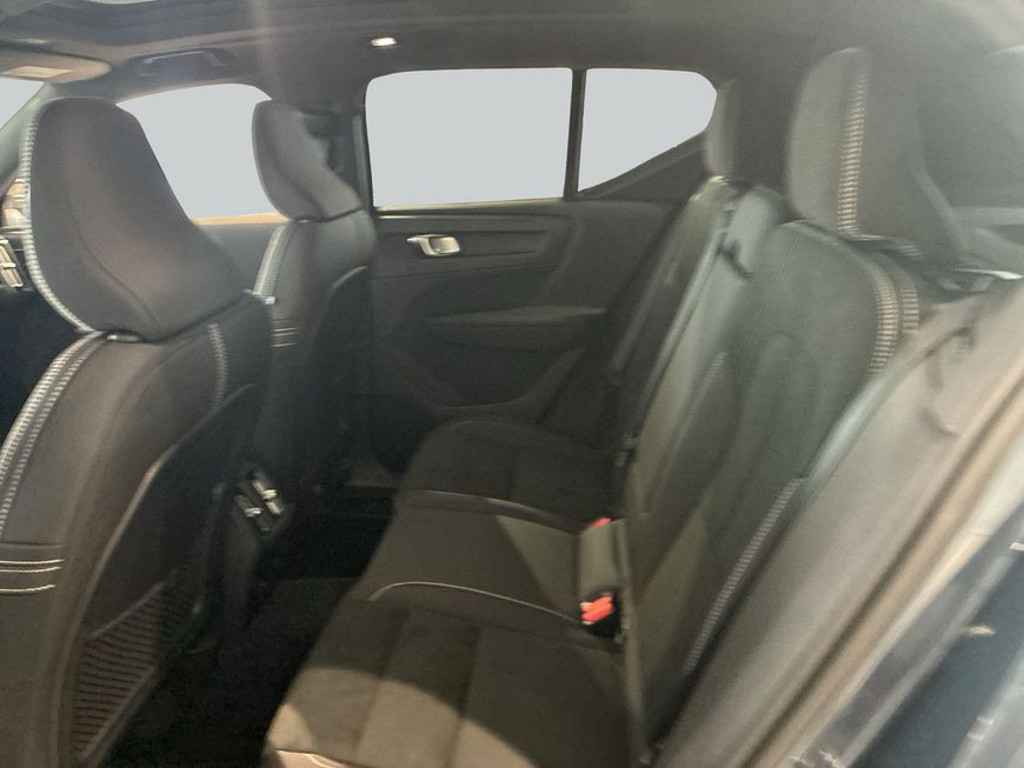 Volvo EX40