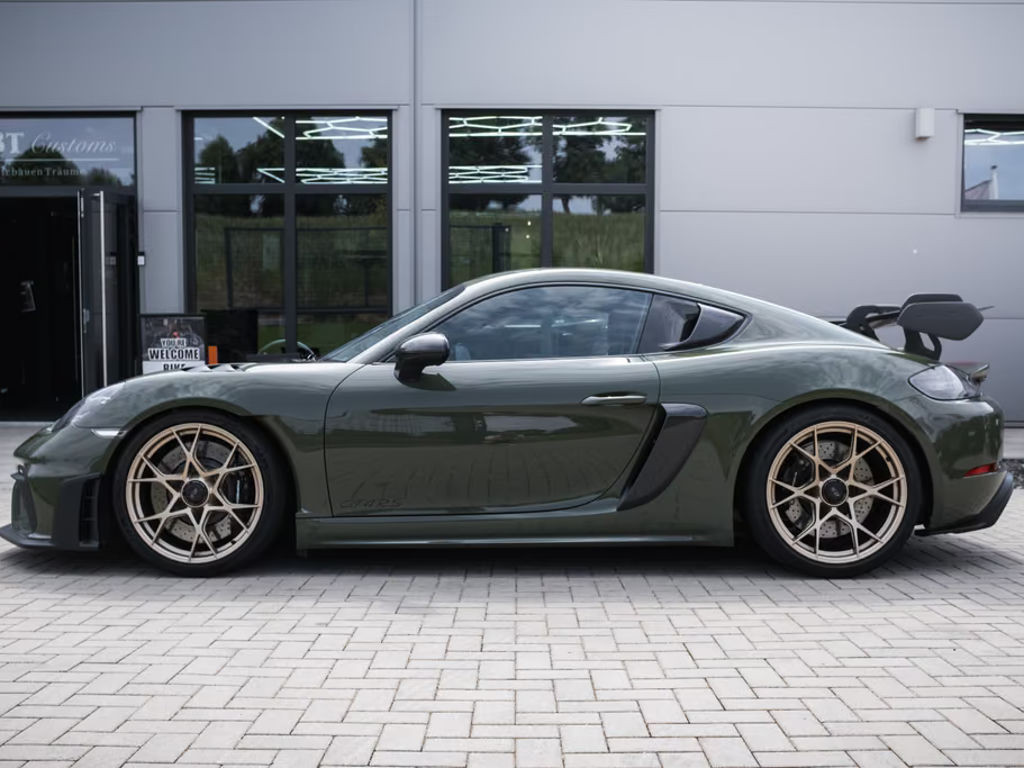 Porsche Cayman RS 718