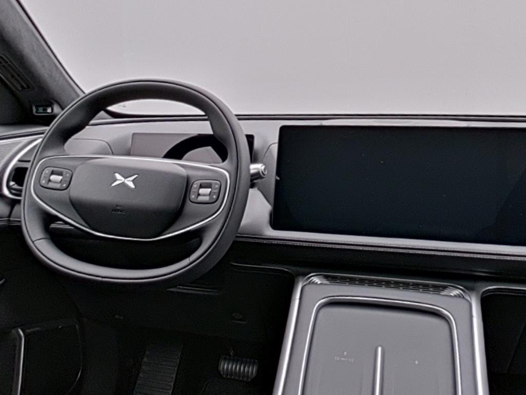 Xpeng G9