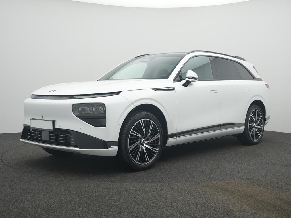 Xpeng G9