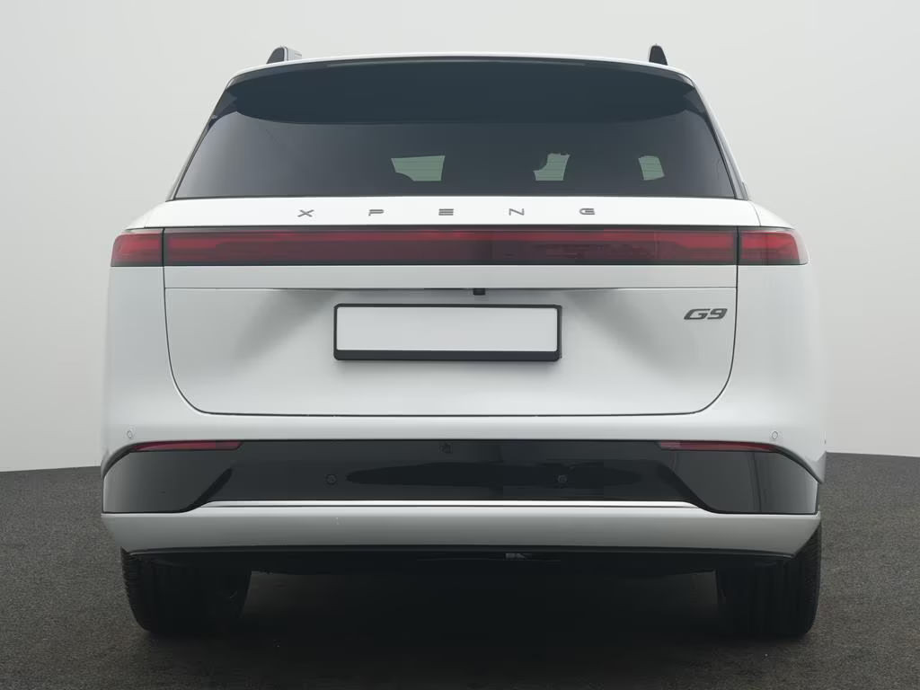 Xpeng G9