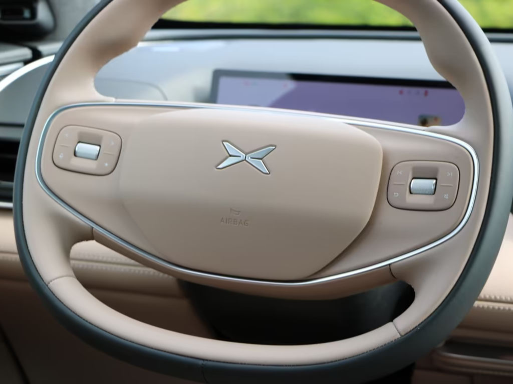 Xpeng G9