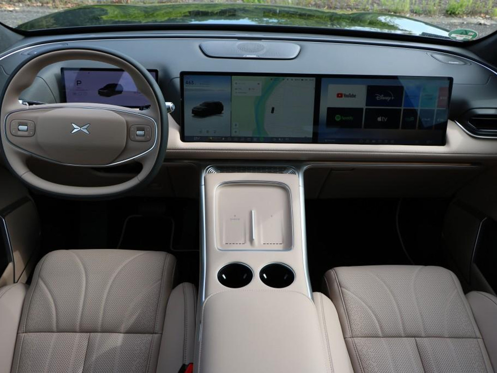 Xpeng G9