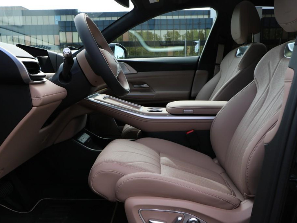 Xpeng G9