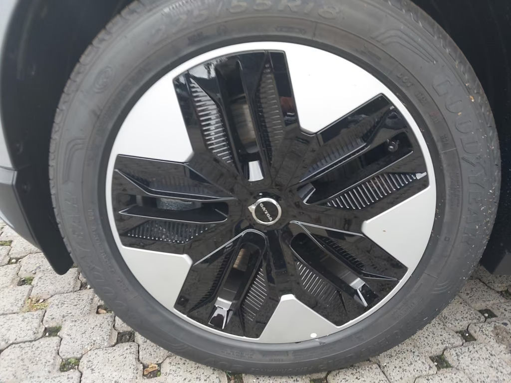 Volvo EX30