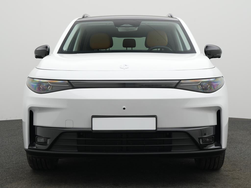 Leapmotor C10
